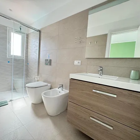 Happy Casa 公寓 蒂亚斯